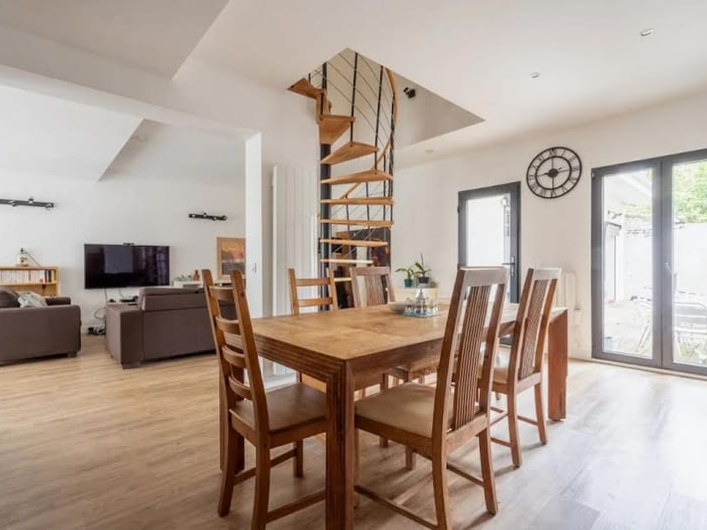 Maison 2 pièces 123 m²