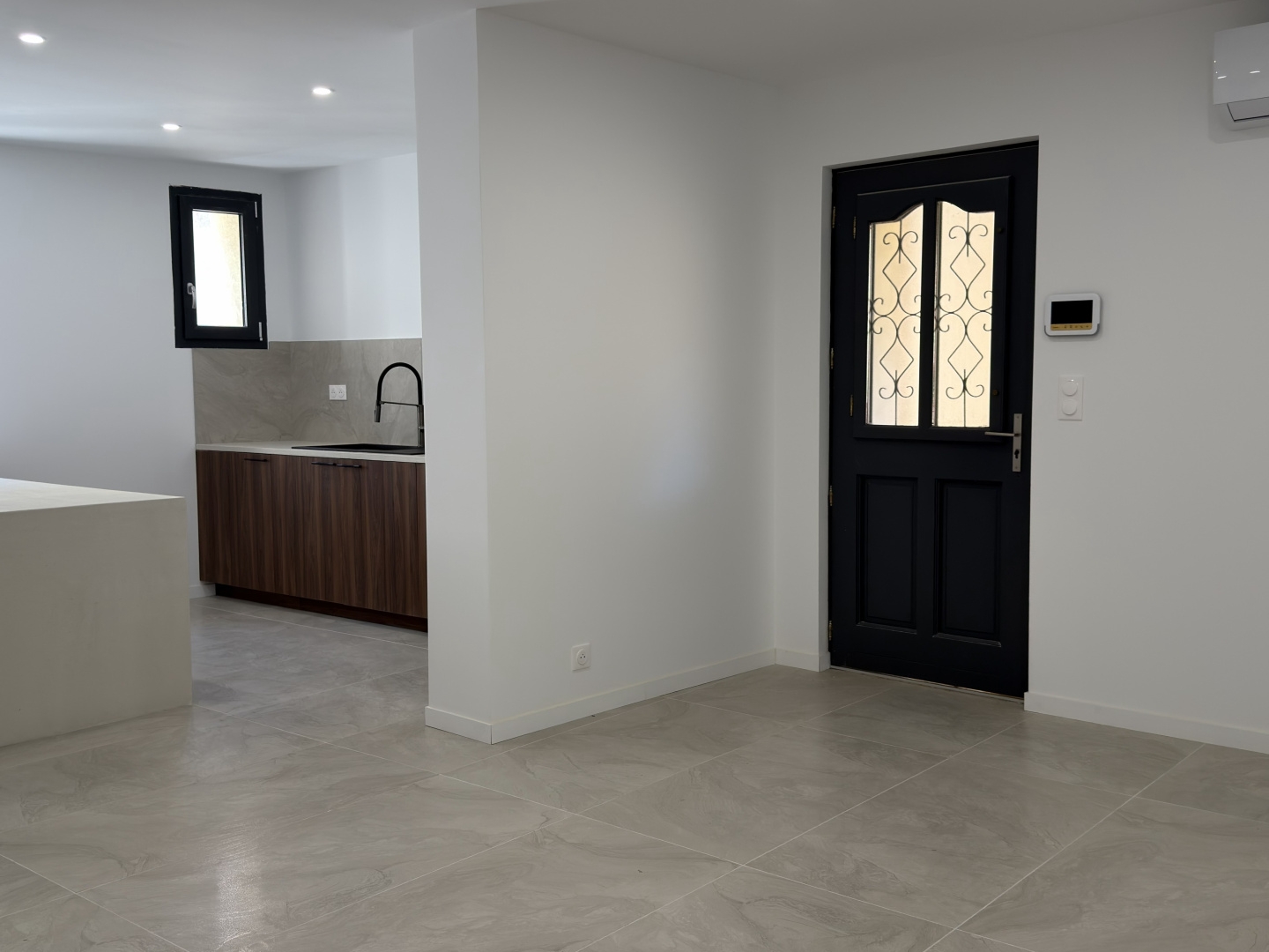 Maison à vendre - 5 pièces - 113m2 - Remoulins (30210)