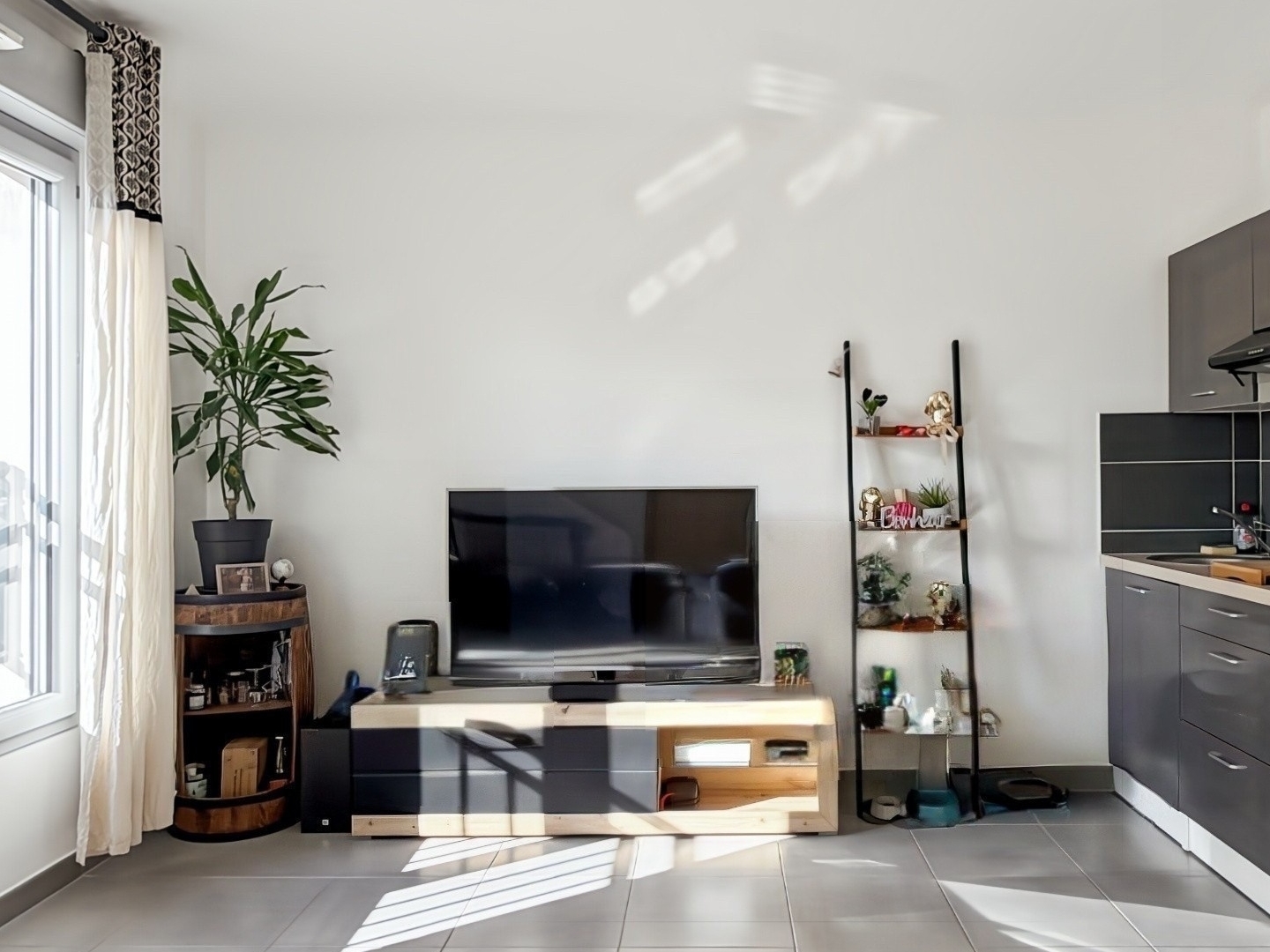 Appartement à vendre - 1 pièce - 31m2 - Émerainville (77184)