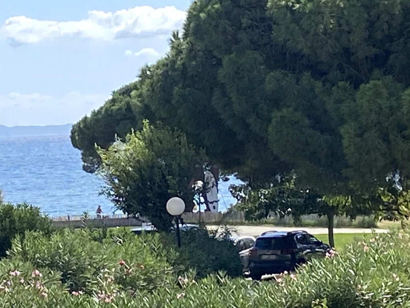 ARGENTIERE PLAGE AVEC VUE MER PARTIELLE