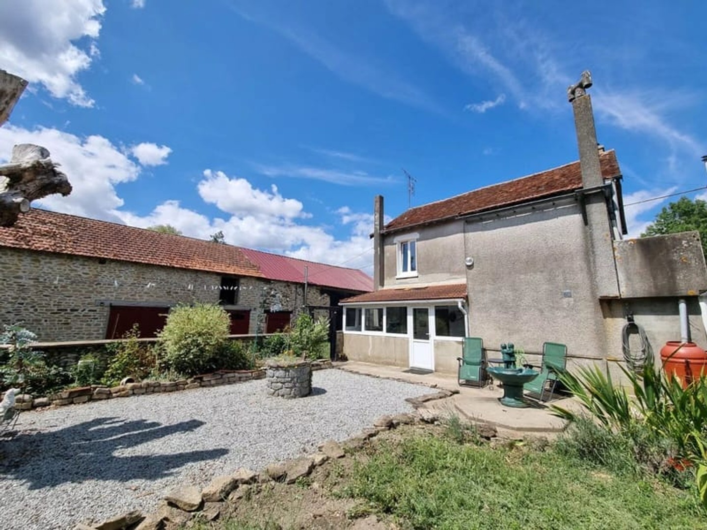 À vendre : Maison/équestre de 3 chambres à Jouac (87)