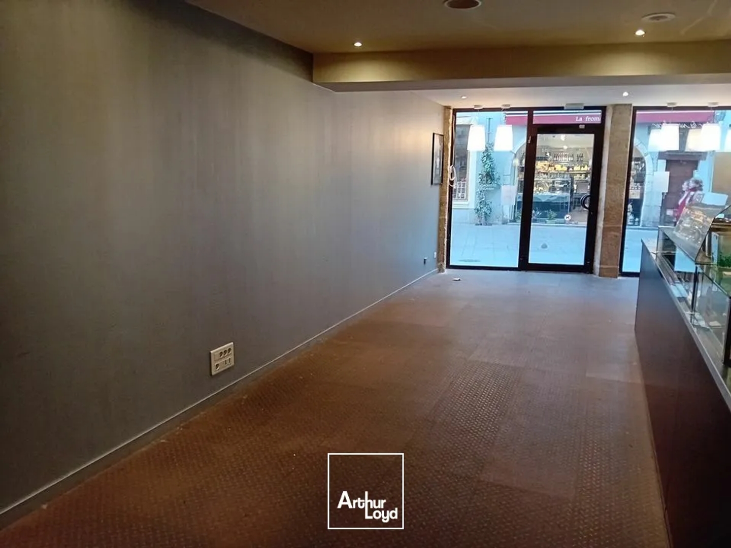 Locaux à vendre - 70m2 - Chalon-Sur-Saône (71100)