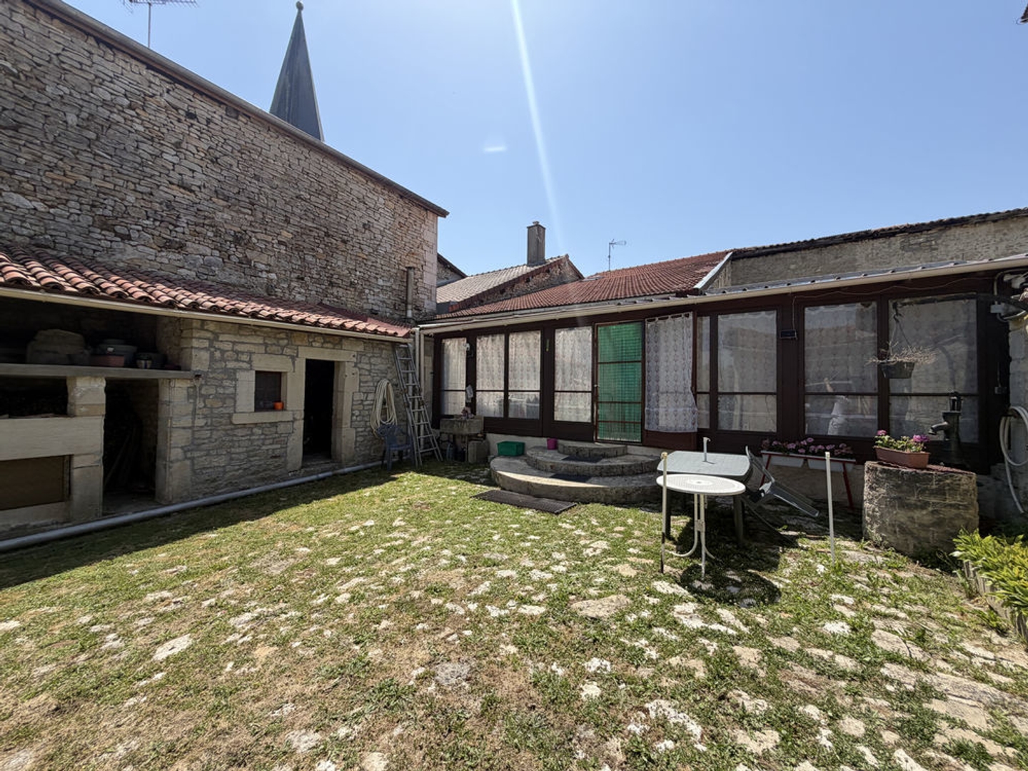 Maison à vendre - 6 pièces - 213m2 - Narcy (52170)