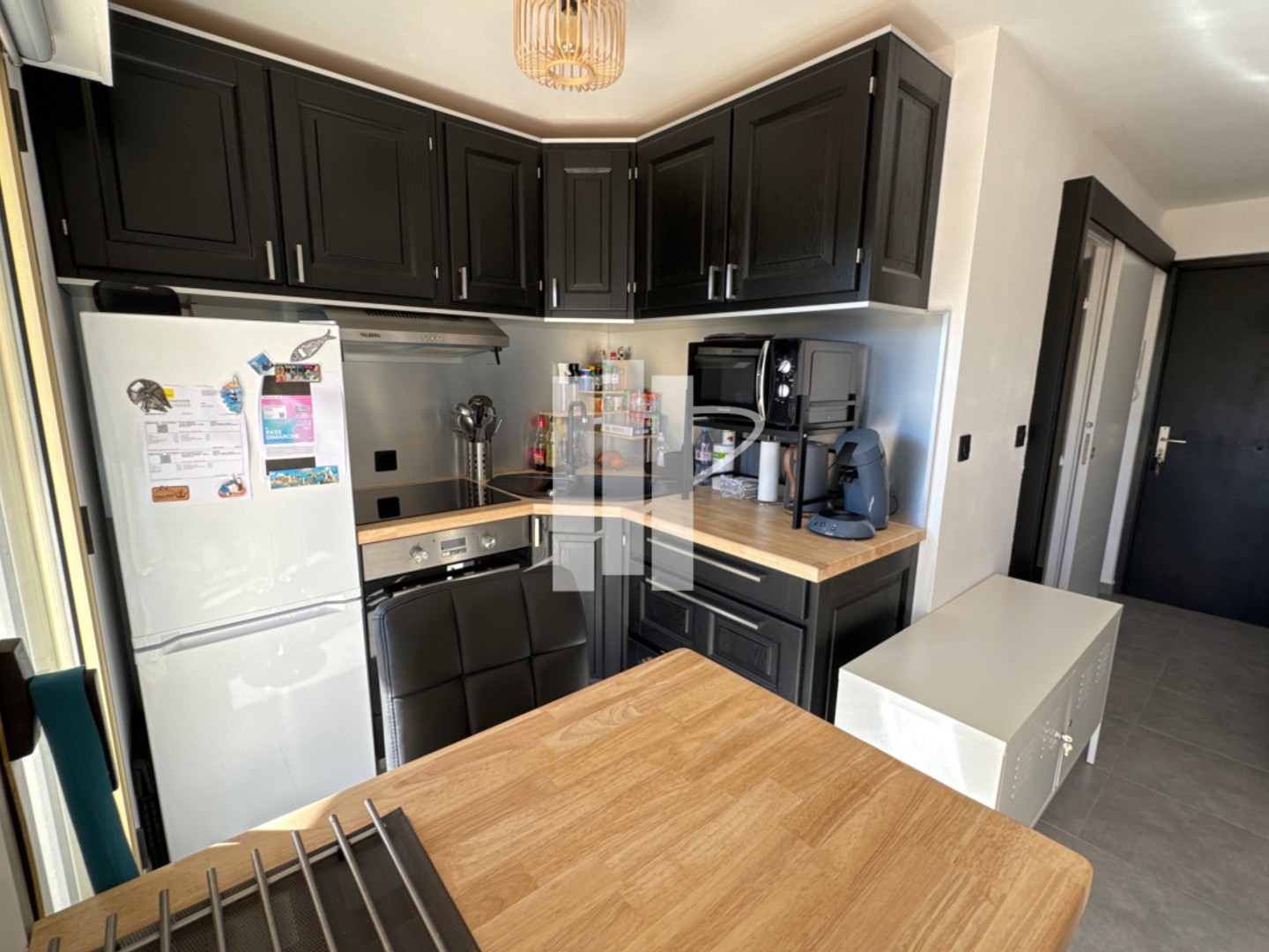 Parking / garage / box à vendre - 21m2 - Fréjus (83600)