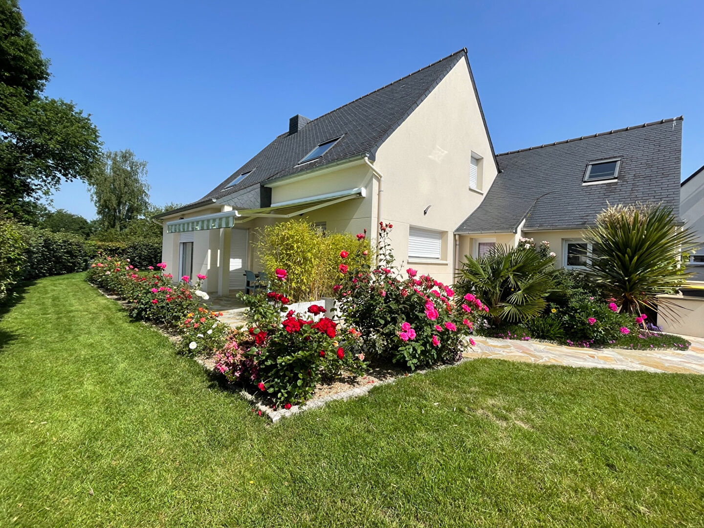 A VENDFRE MAISON PROCHE DINAN AVEC VIE DE PLAIN PIED, 4 CHAMBRES TERRAIN CLOS