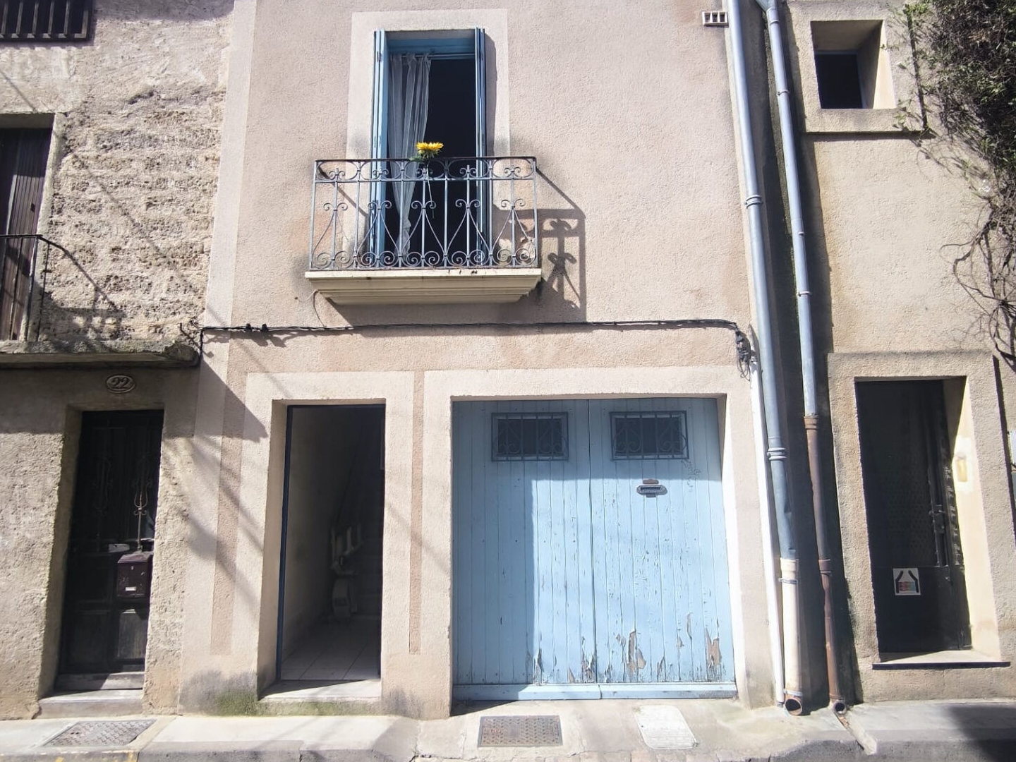 Maison de ville sur Pézenas avec garage et terrasse tropézie