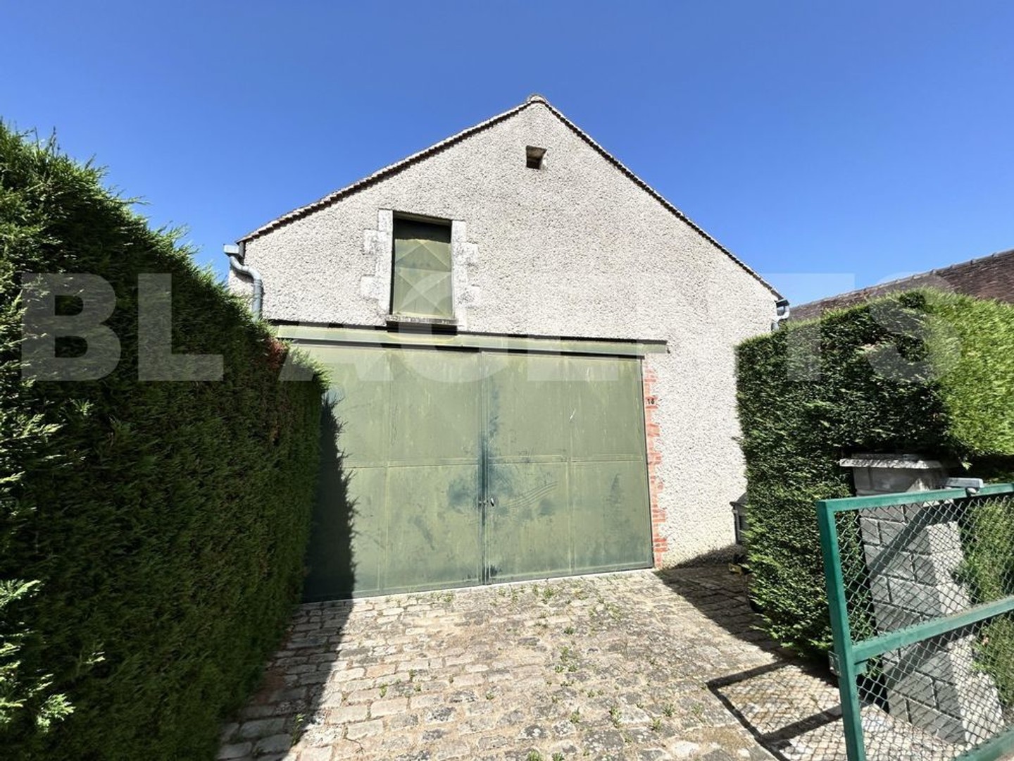 À Vendre Grange rénovée à potentiel exceptionnel au coeur d'Appoigny (89380)
