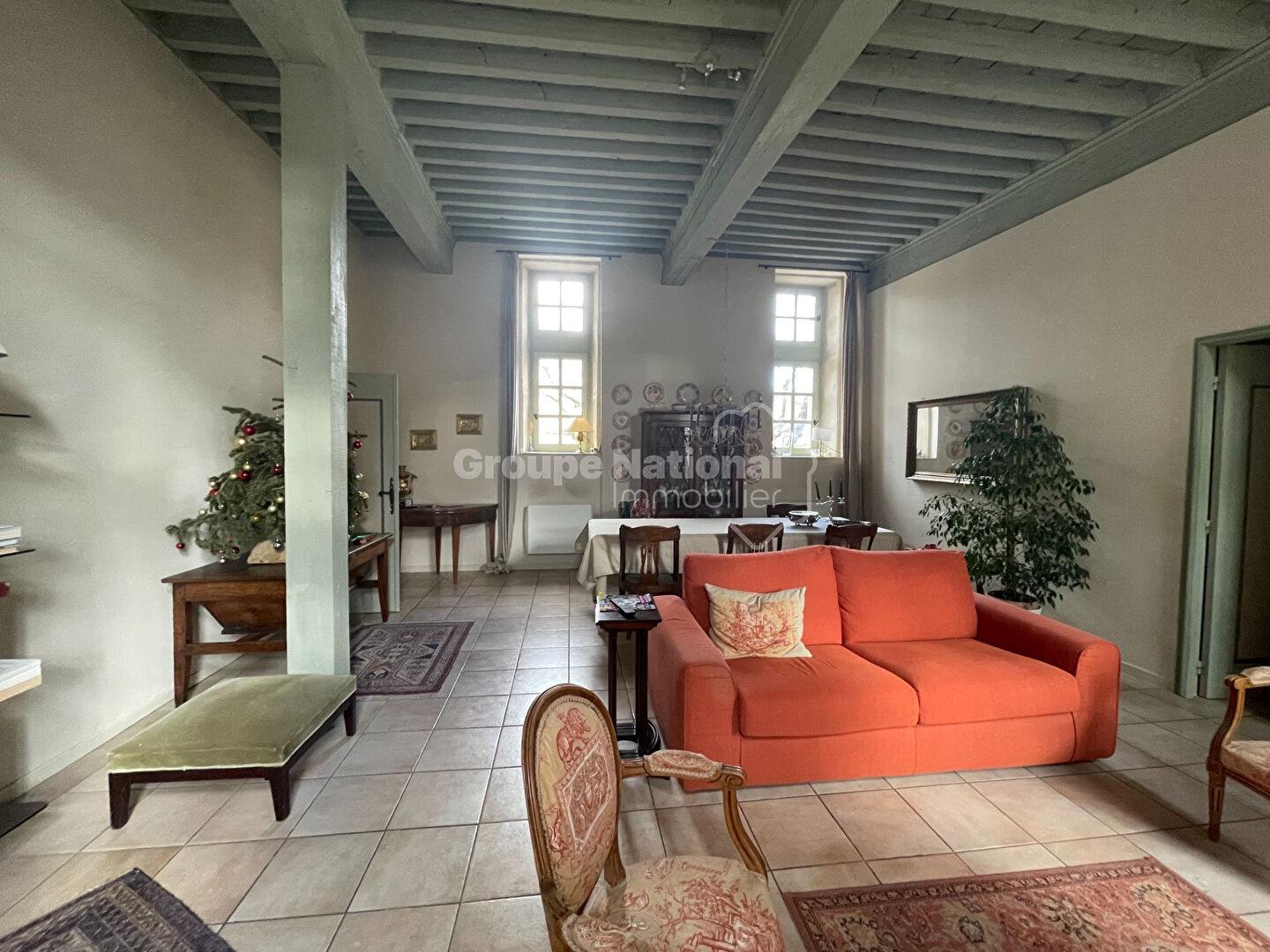 Appartement de 106 m² cossu en centre ville de Tarascon