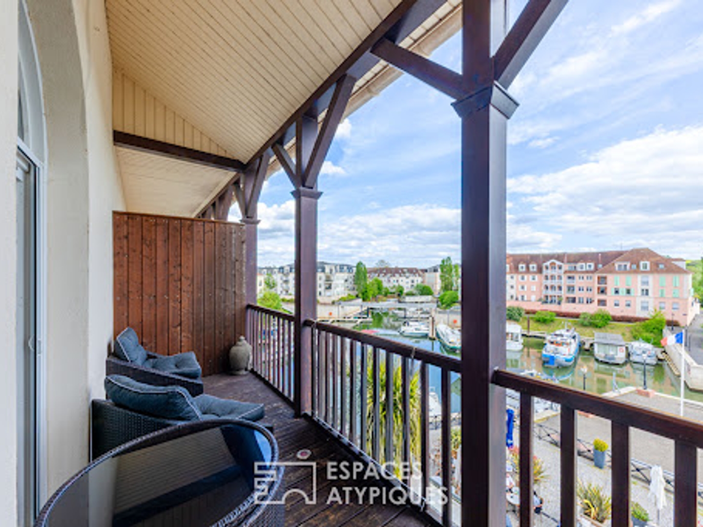 Appartement à vendre - 6 pièces - 162m2 - Cergy (95000)