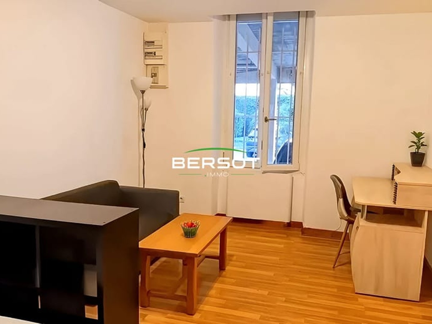 Appartement T1 bis en centre-ville -RDC surélevé sur cour, copropriété calme