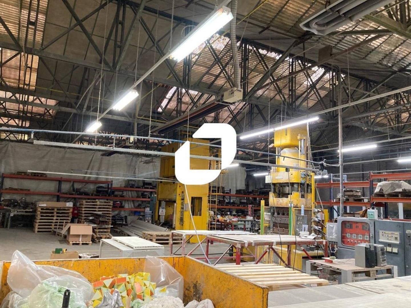 Vente Entrepôt Villers Saint Paul 60870