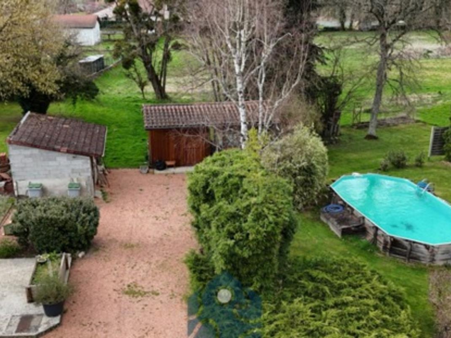 Propriete à vendre sur 2 ha à PUY GUILLAUME (63)