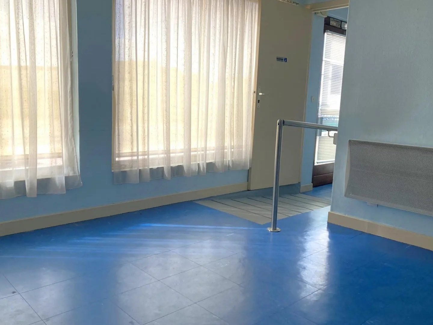 Locaux à vendre - 1 pièce - 44m2 - Saint-Denis-En-Bugey (01500)