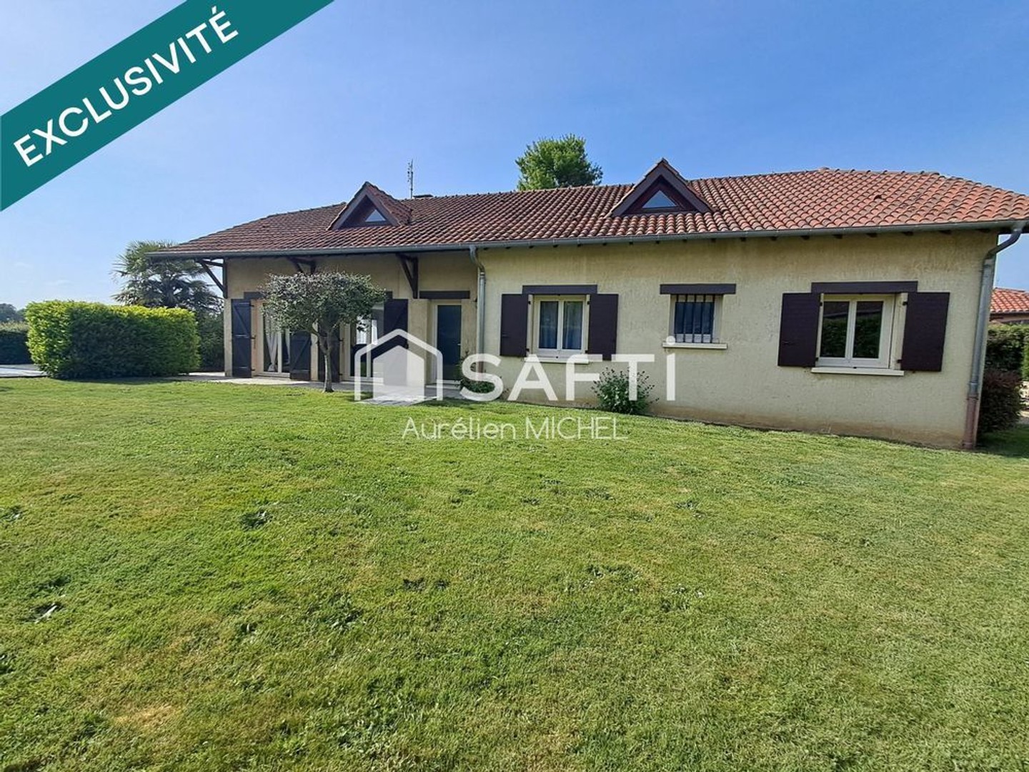 Maison à vendre - 8 pièces - 179m2 - Le Plantay (01330)