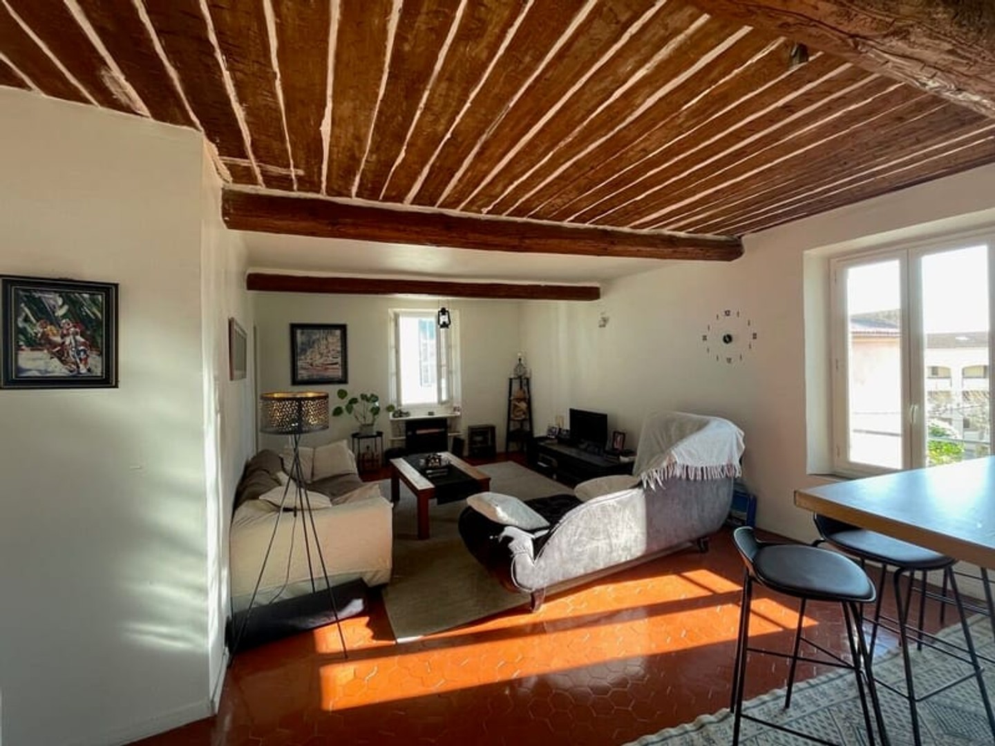 BANDOL GRAND APPT T2 DANS MAISON DE VILLE