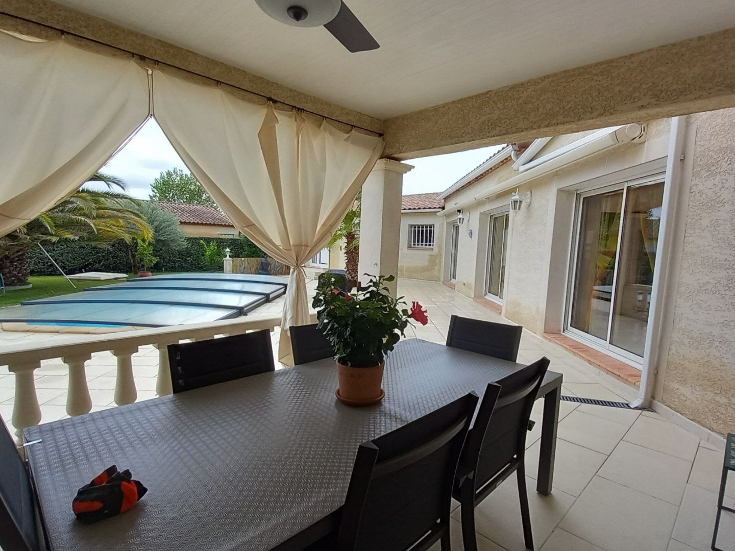 Maison à vendre - 6 pièces - 145m2 - Uzès (30700)