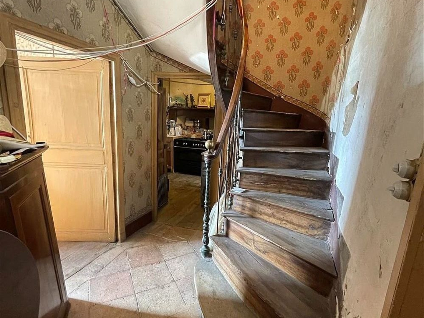 Maison à vendre - 8 pièces - 191m2 - Cahors (46000)
