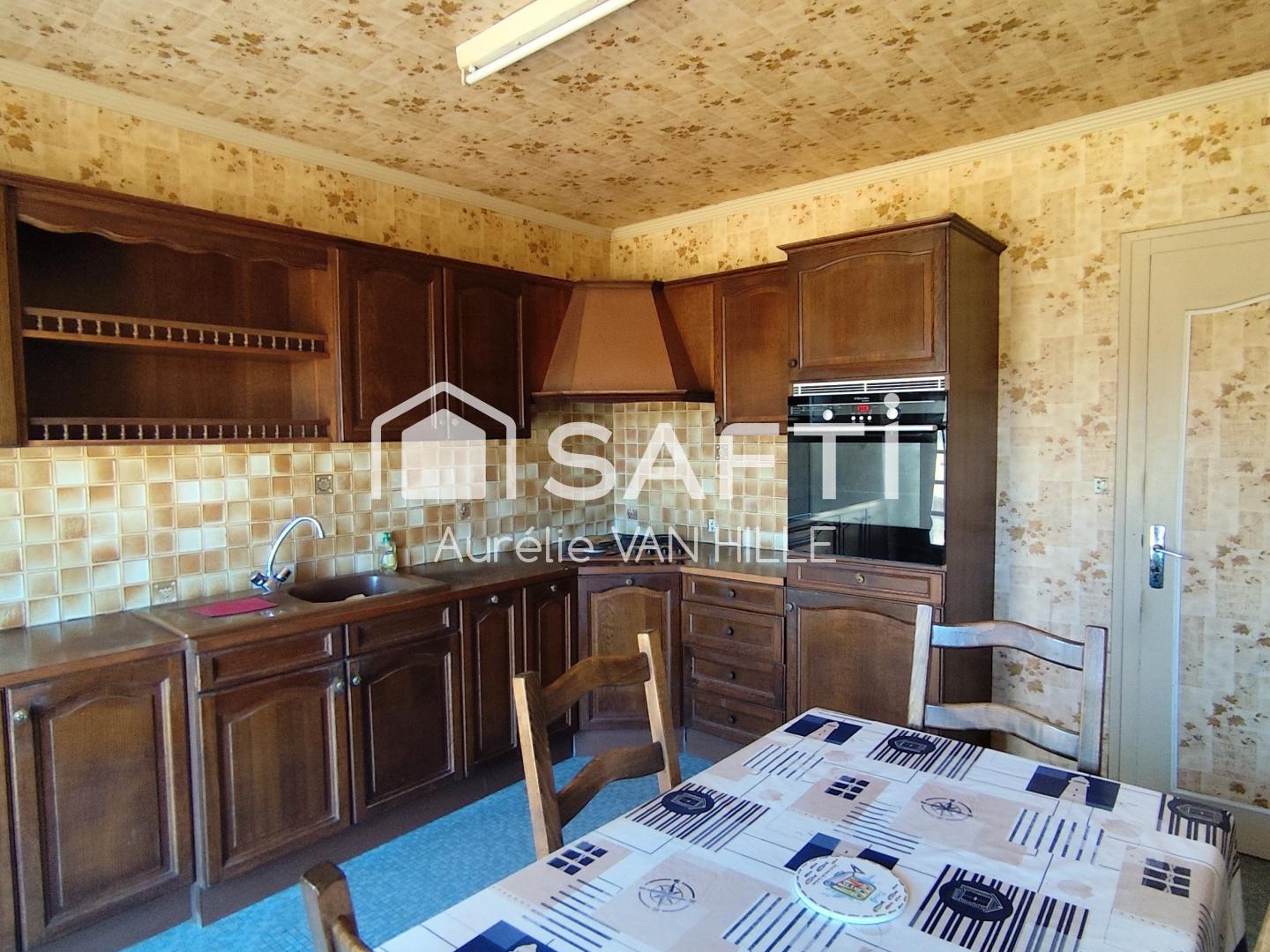 Immeuble à vendre - 7 pièces - 137m2 - Sibiril (29250)
