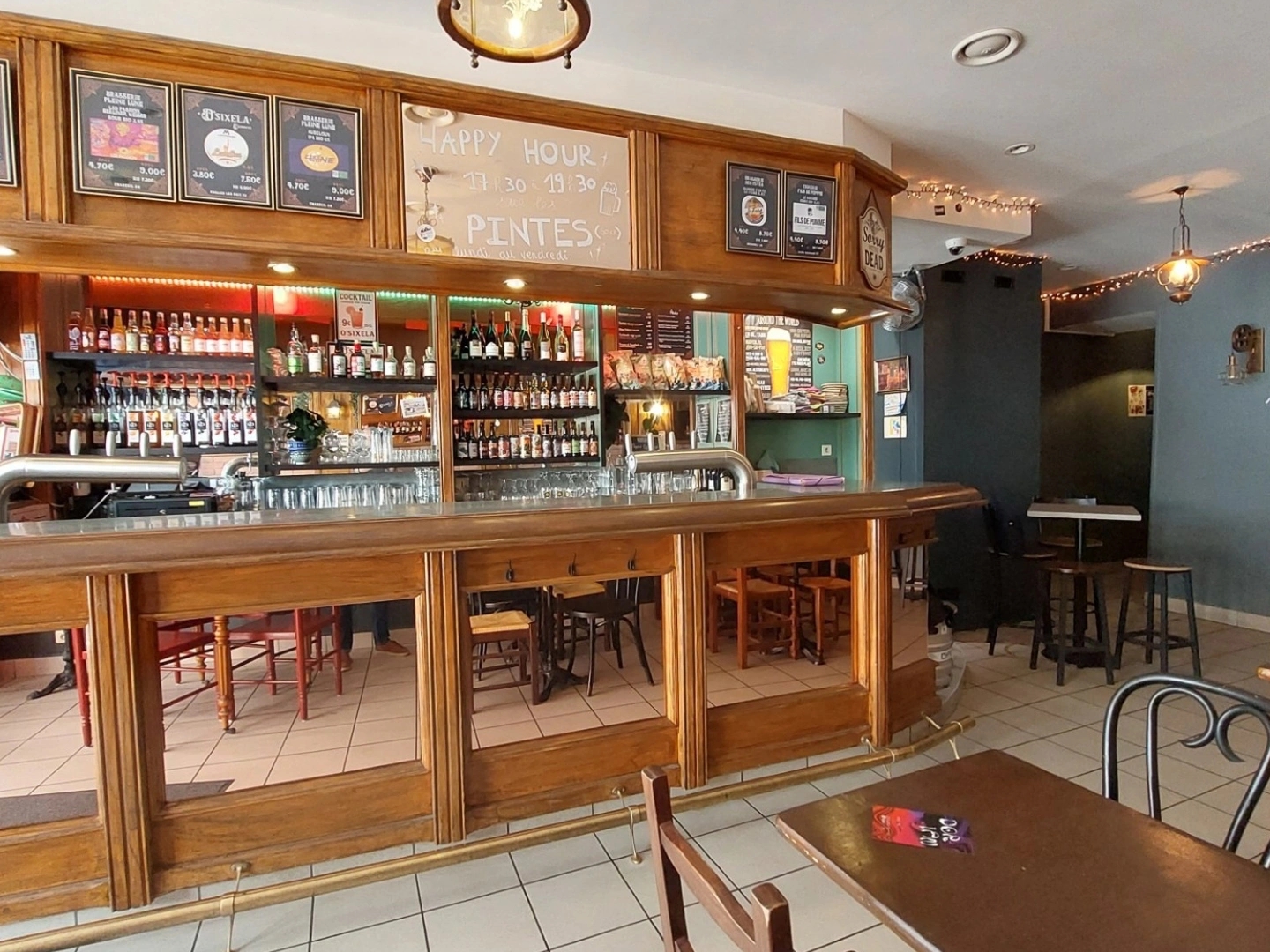 Magasin à vendre - 2 pièces - 70m2 - Chambéry (73000)