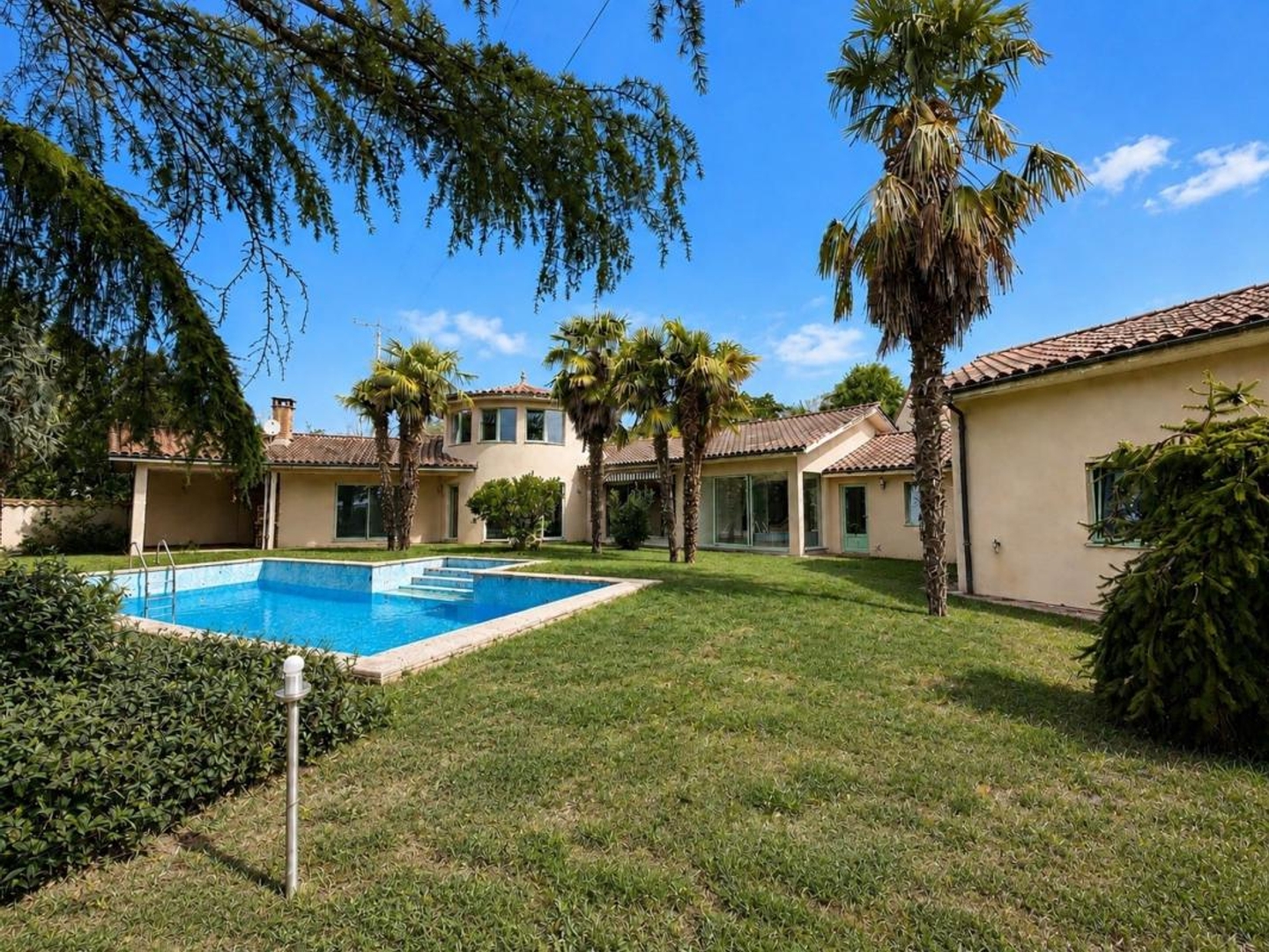 Maison à vendre - 6 pièces - 190m2 - Capdenac (46100)