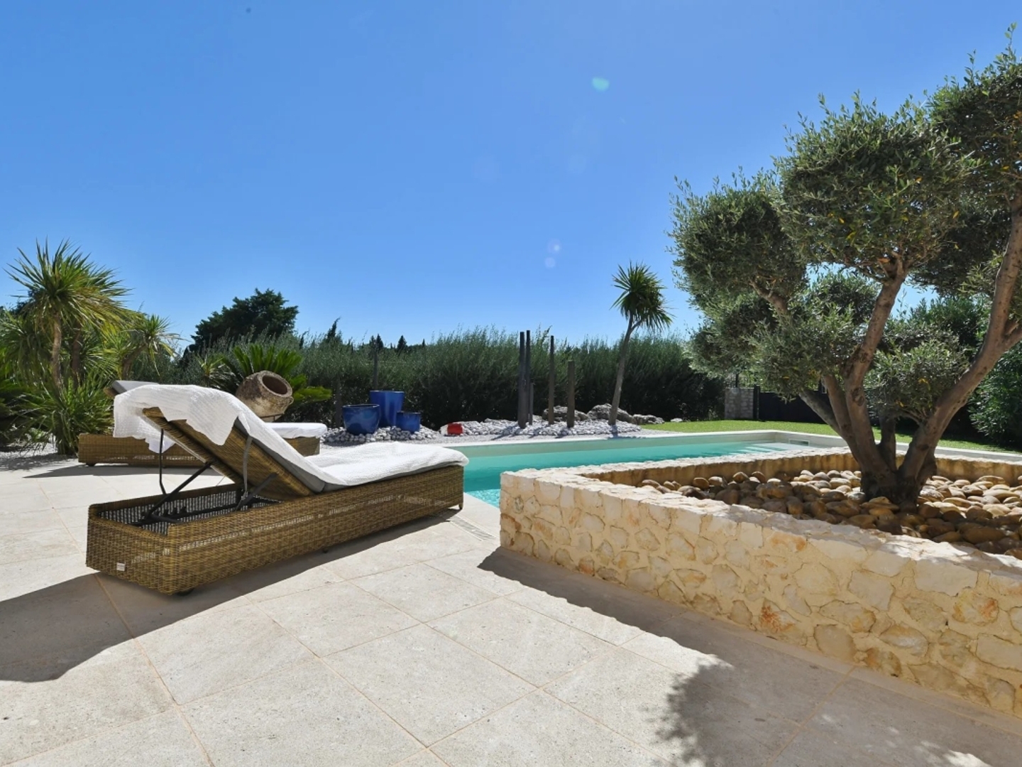 Maison à vendre - 5 pièces - 174m2 - Uzès (30700)