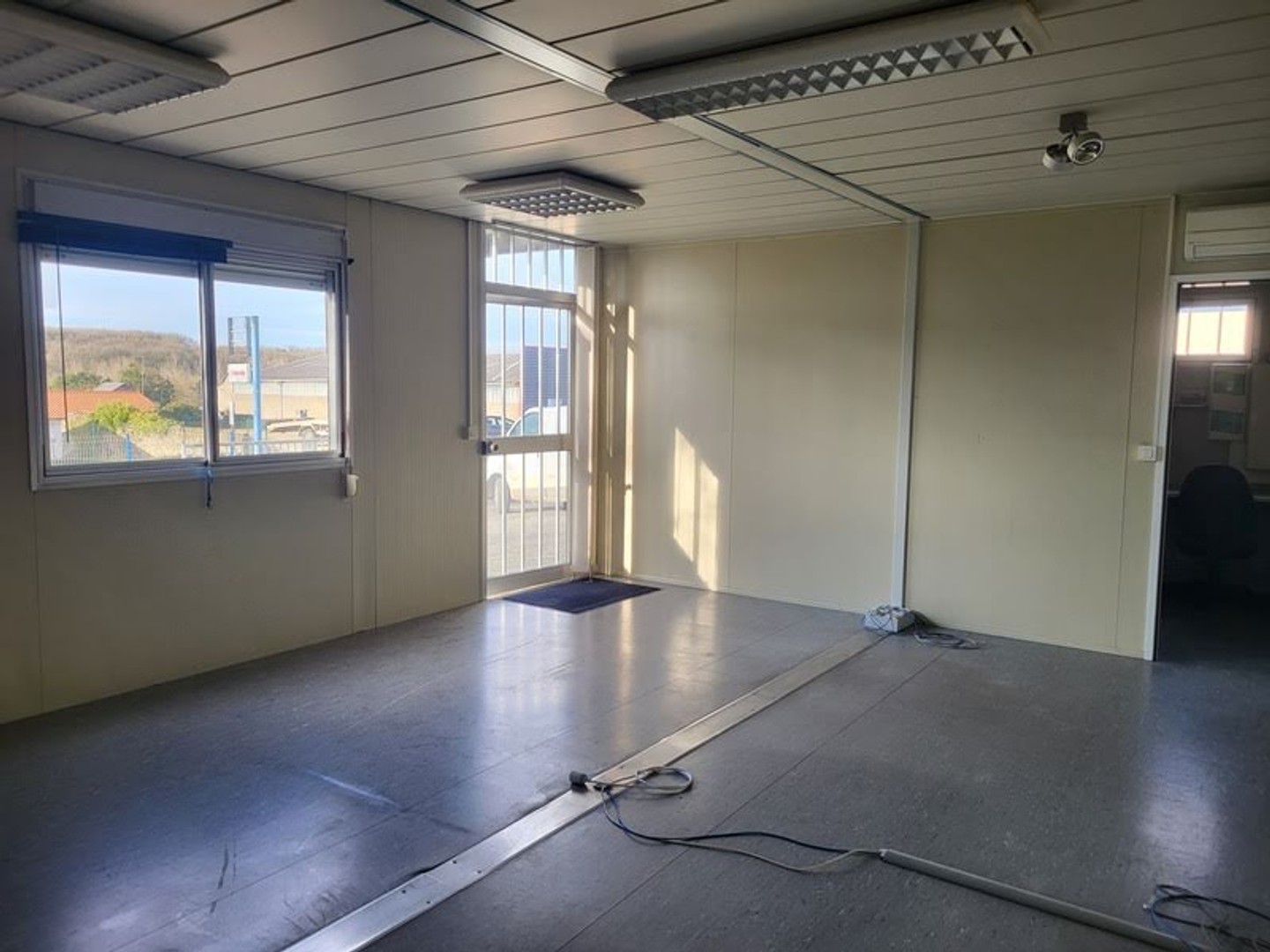 Local 4 pièces 172 m²