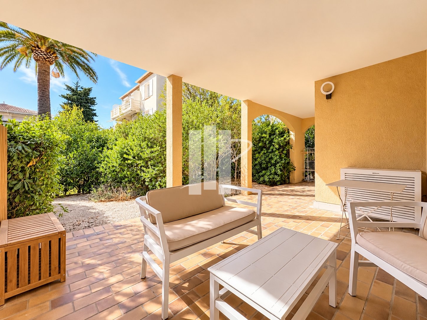 Appartement 2 pièces rénové avec jardin Boulouris, Saint-R