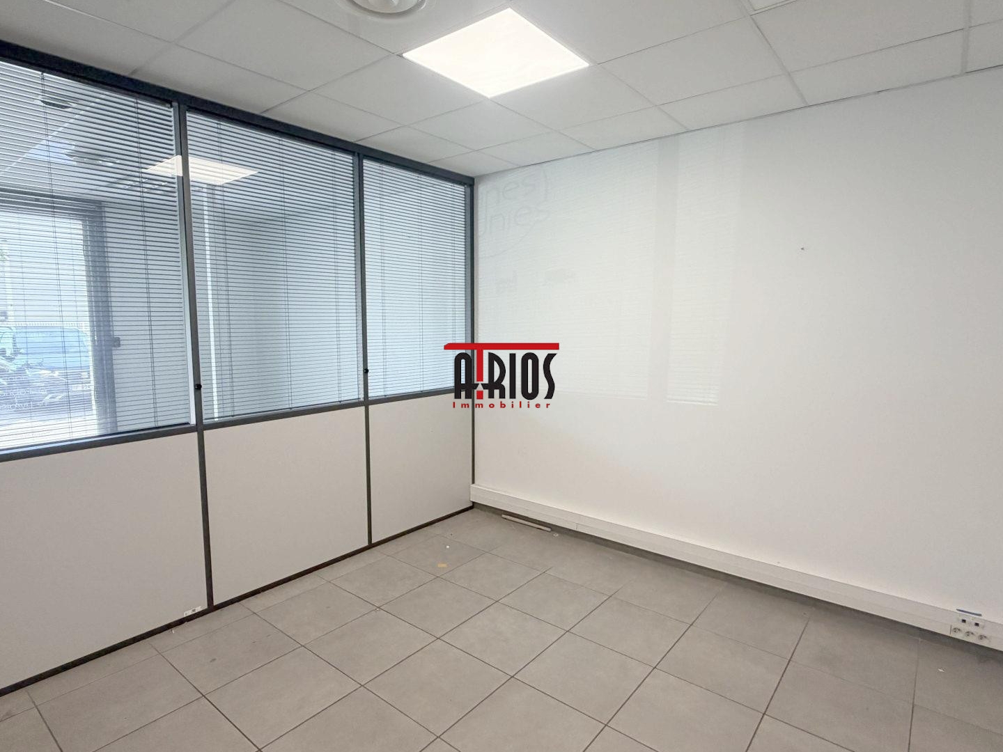 Locaux à vendre - 115m2 - La Seyne-Sur-Mer (83500)