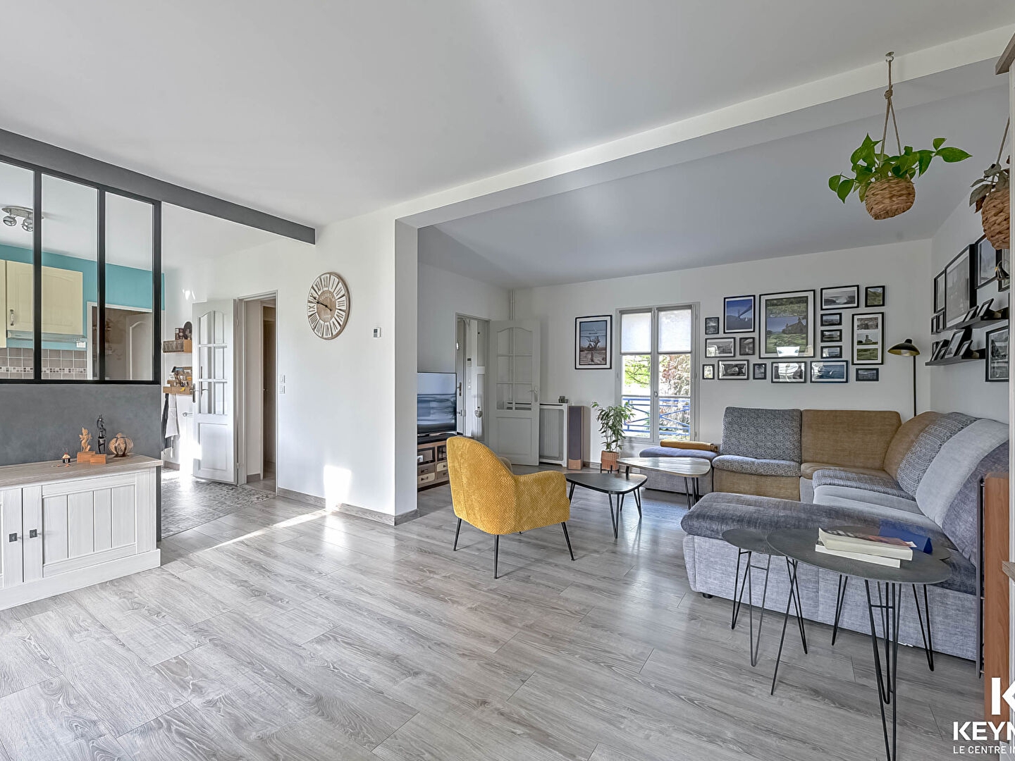 Jolie maison lumineuse avec véranda et 4 chambres à l'étage