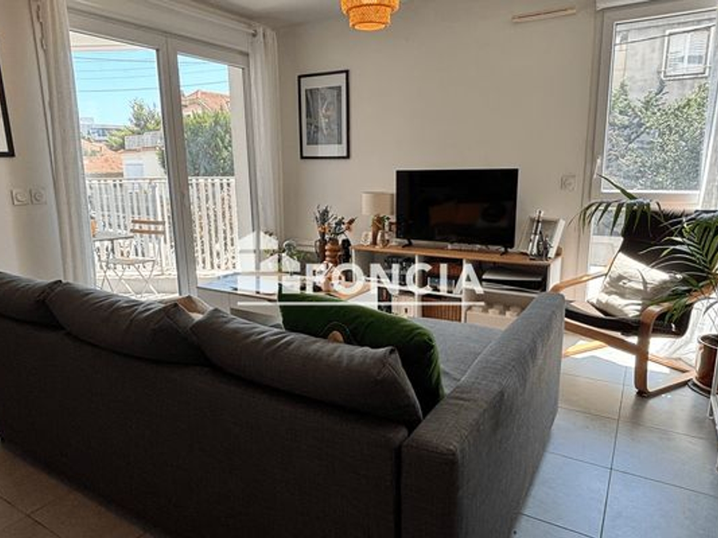 Appartement à vendre - 2 pièces - 39m2 - Marseille 8e (13008)