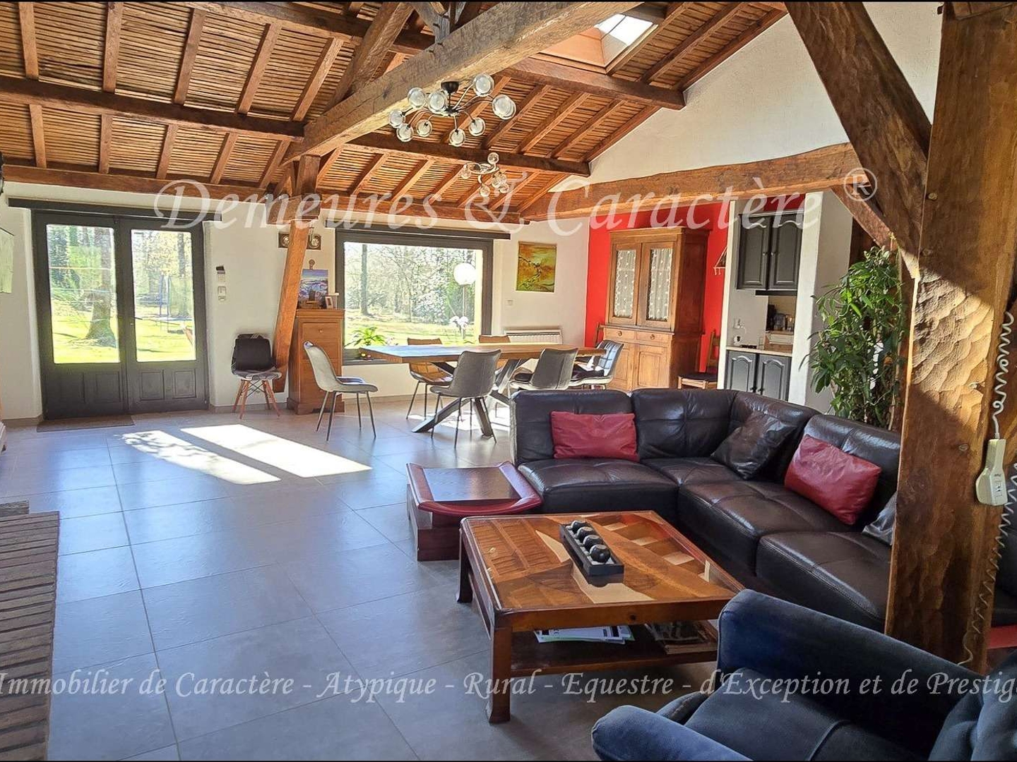 Longère ou corps de ferme 6 pièces 217 m²