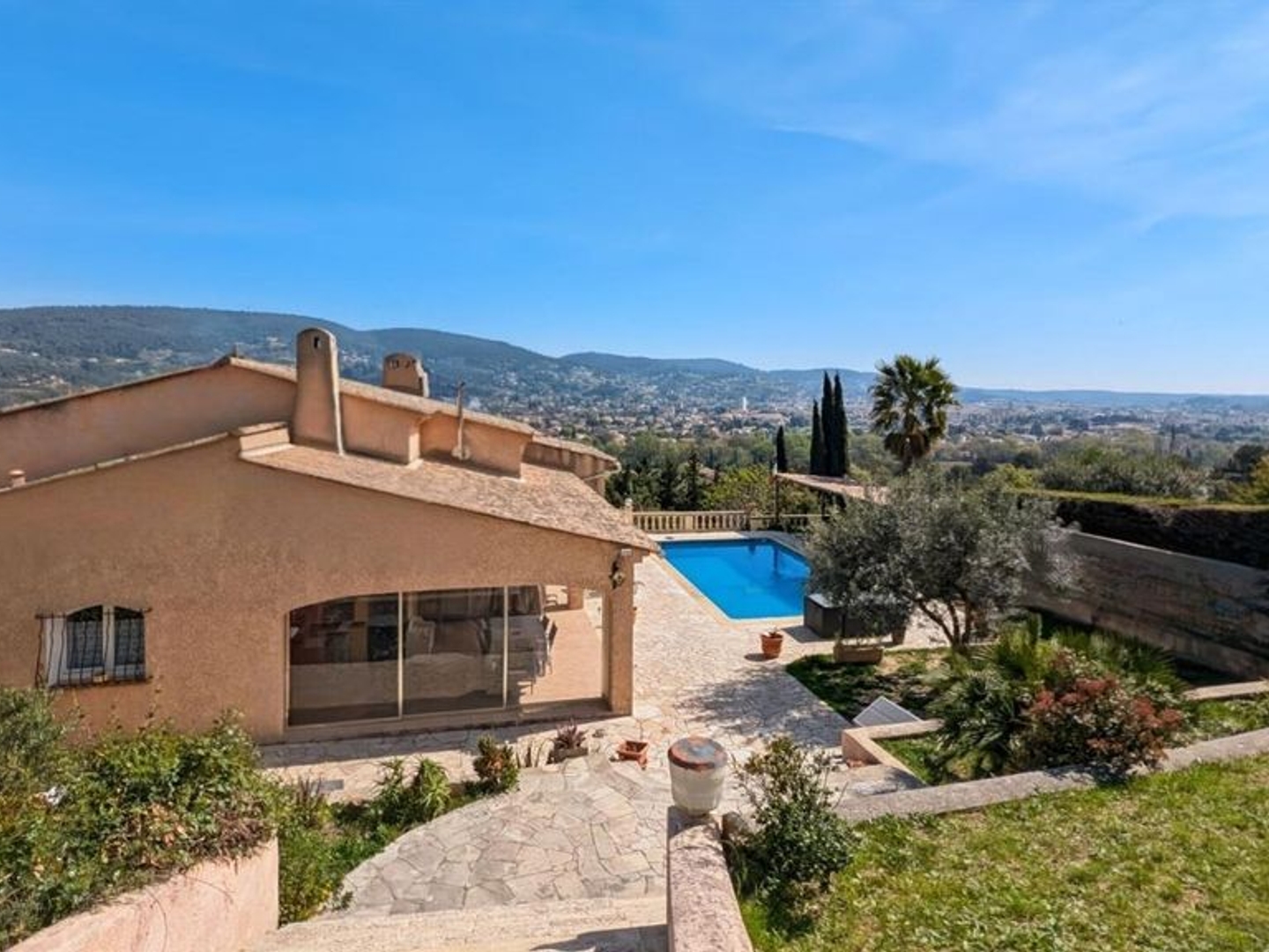 Maison de luxe 5 pièces 144 m²