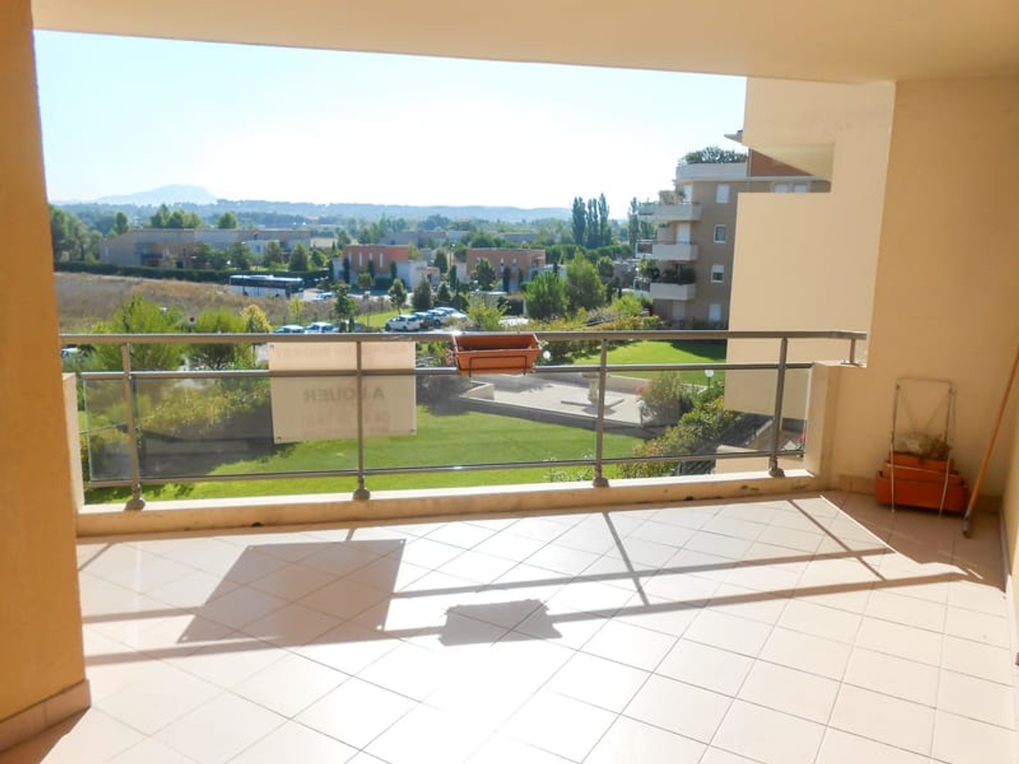 Appartement à vendre - 2 pièces - 48m2 - Aix-En-Provence (13290)