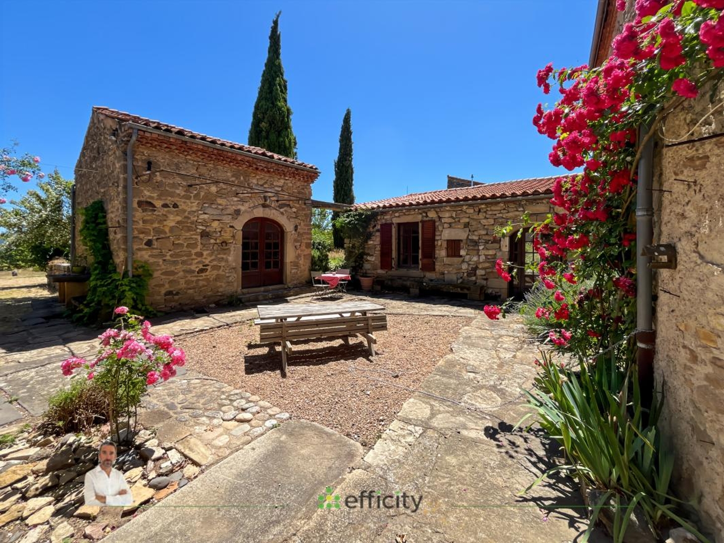 Maison à vendre - 11 pièces - 330m2 - Nonette-Orsonnette (63340)