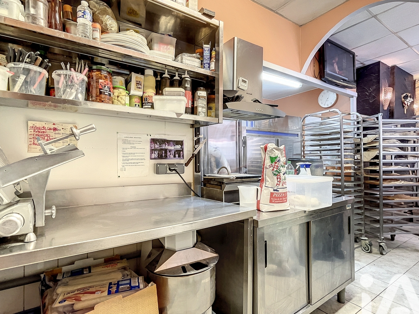 Magasin à vendre - 1 pièce - 80m2 - Marans (17230)