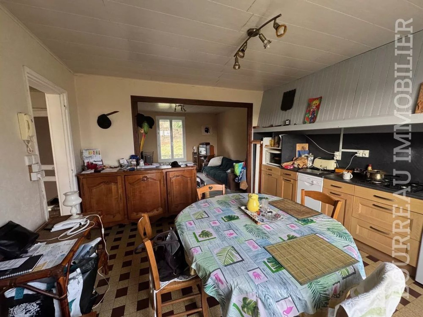 Appartement à vendre - 4 pièces - 71m2 - La Celle-Saint-Cyr (89116)