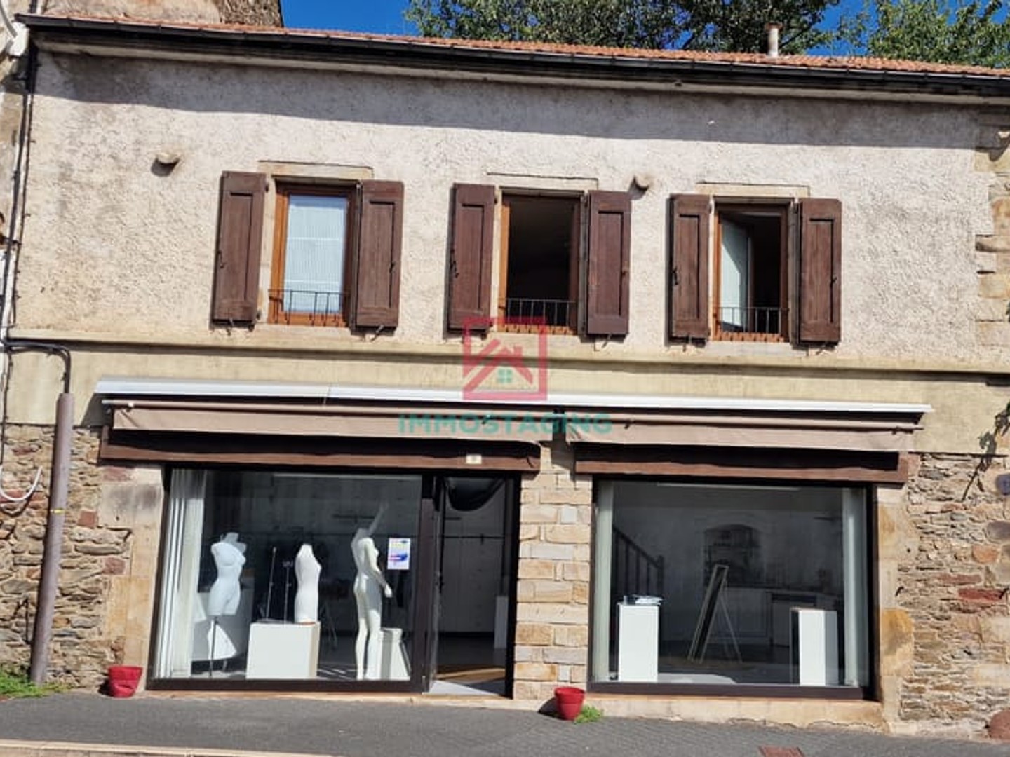 Maison avec local commercial