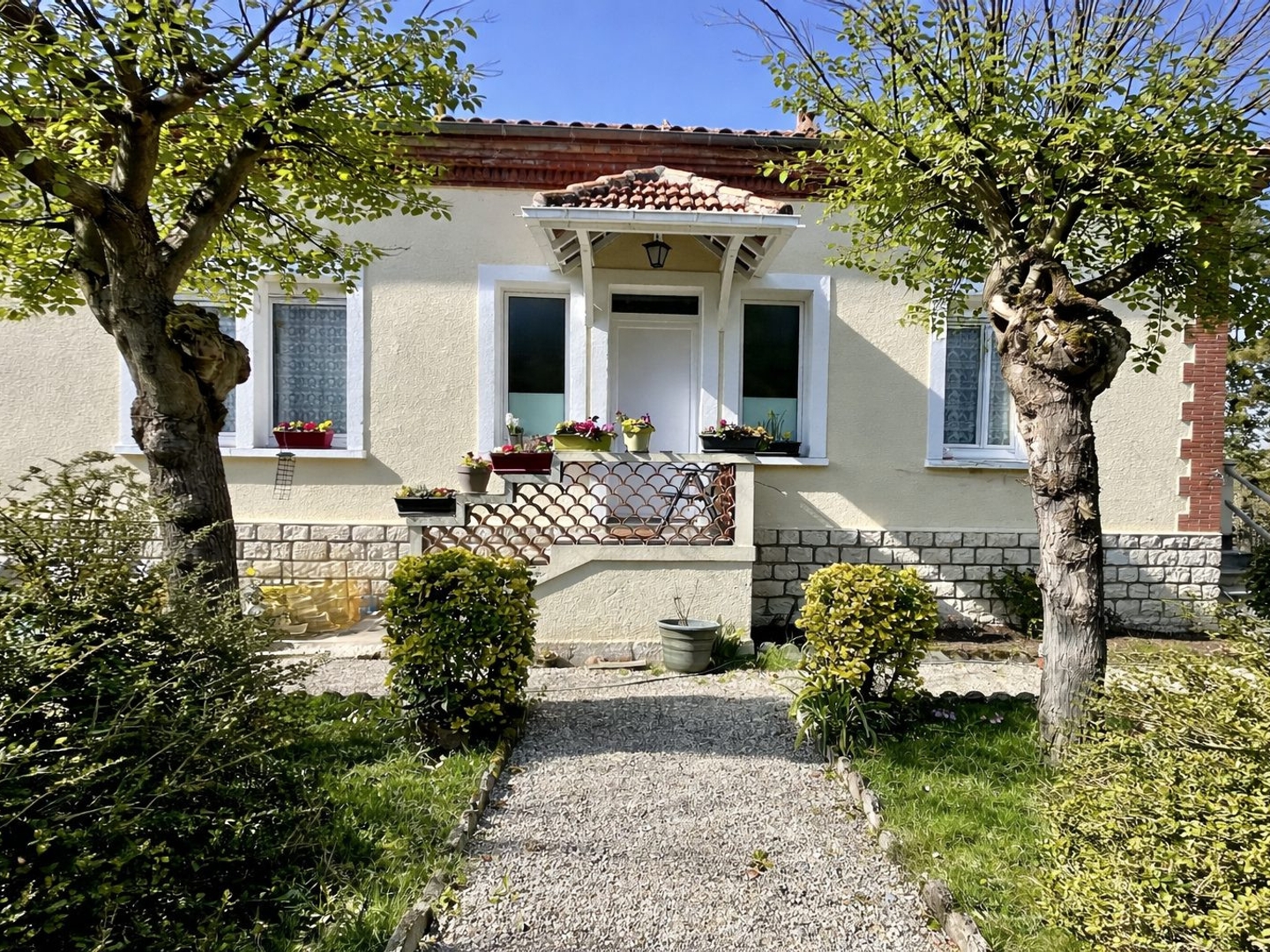 Maison à vendre - 4 pièces - 140m2 - Montcuq-En-Quercy... (46800)
