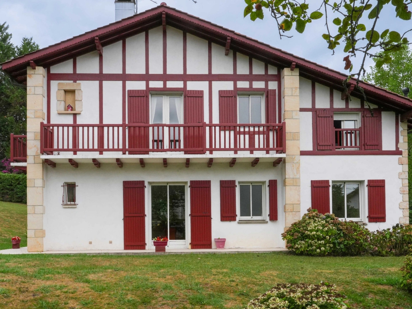 Maison 7 pièces 264 m²