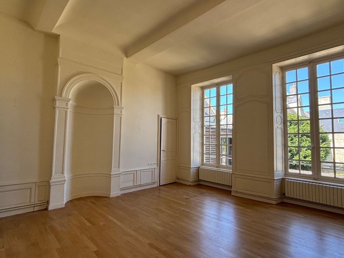 Appartement à vendre - 5 pièces - 153m2 - Bayeux (14400)