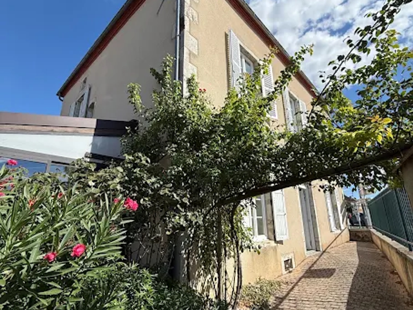 Maison 6 pièces 180 m²