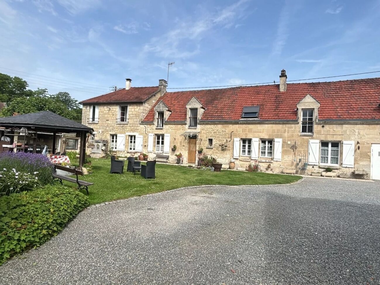 Maison à vendre - 216m2 - Crépy-En-Valois (60800)