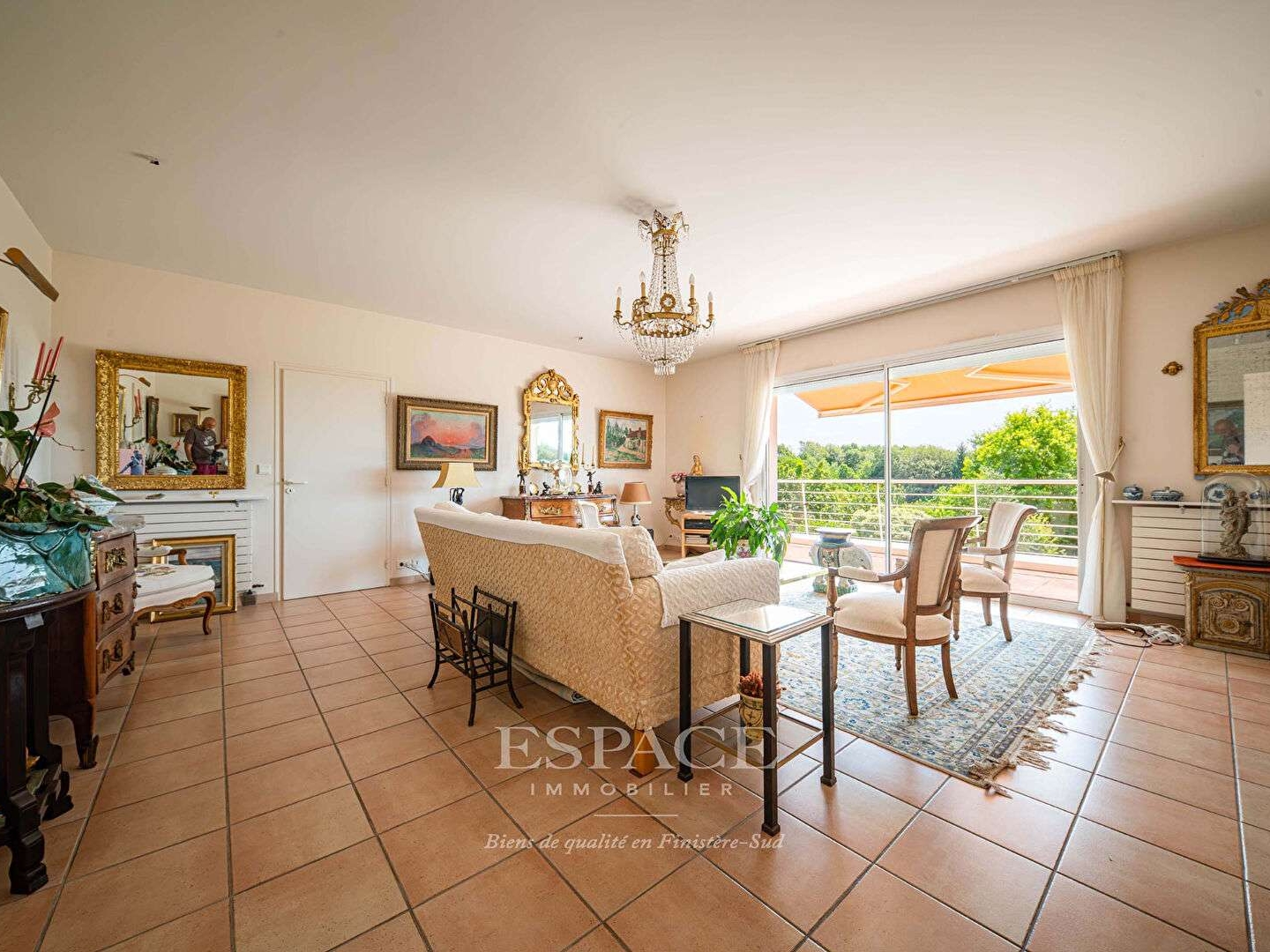 Maison 8 pièces 250 m²