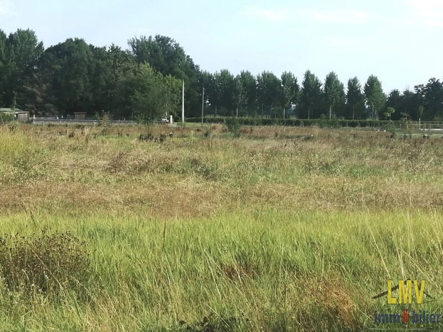 Terrain 1404 m²