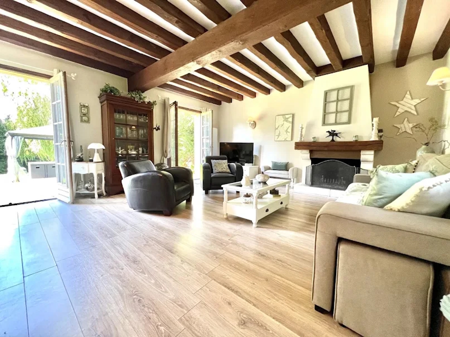 Maison à vendre - 6 pièces - 200m2 - Gravigny (27930)