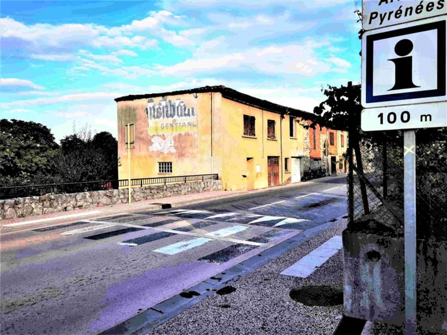 Maison de village avec terrain non attenant