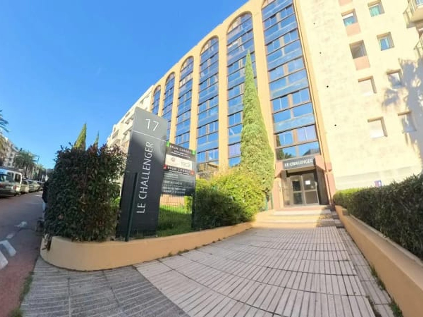 Parking/Garage/Box 115 m²