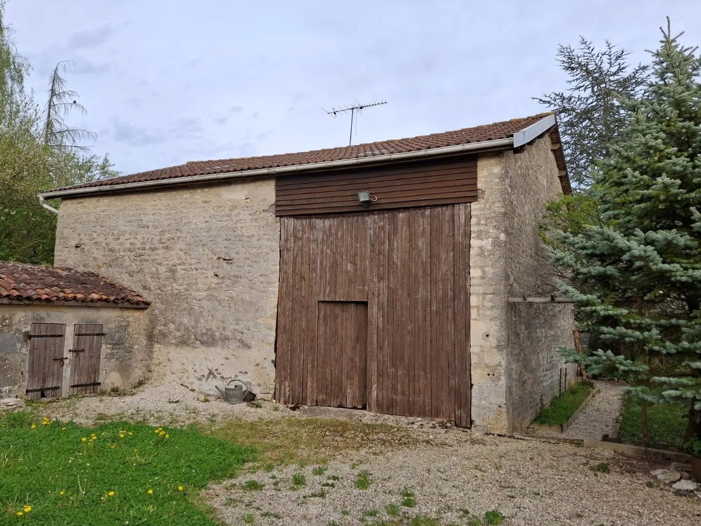 Maison à vendre - Éclance (10200)