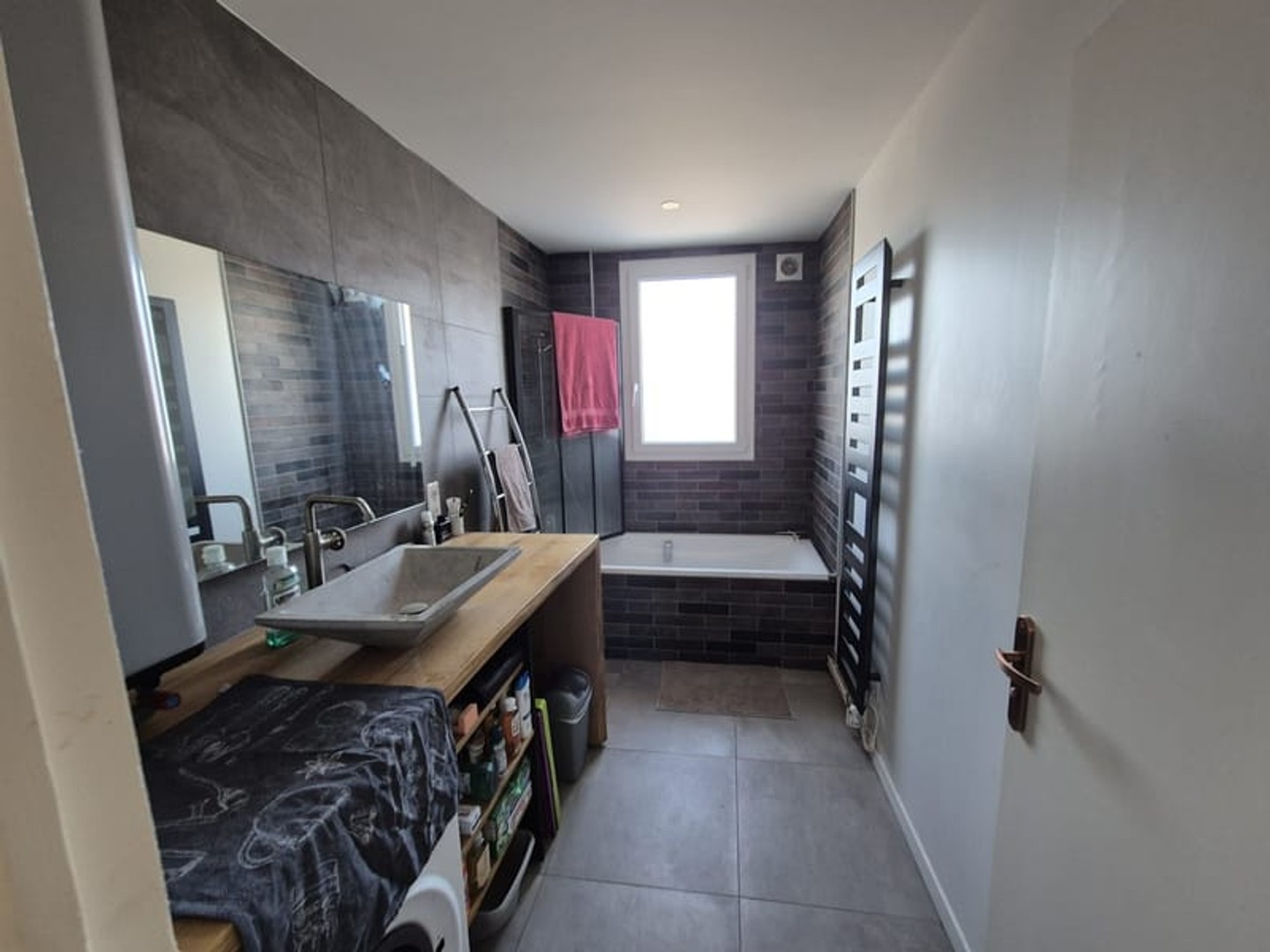 Appartement à vendre - 4 pièces - 72m2 - Perrigny (39570)