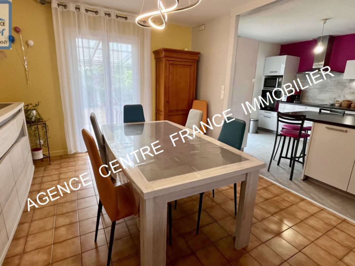 Maison à vendre - 4 pièces - 97m2 - Bourges (18000)